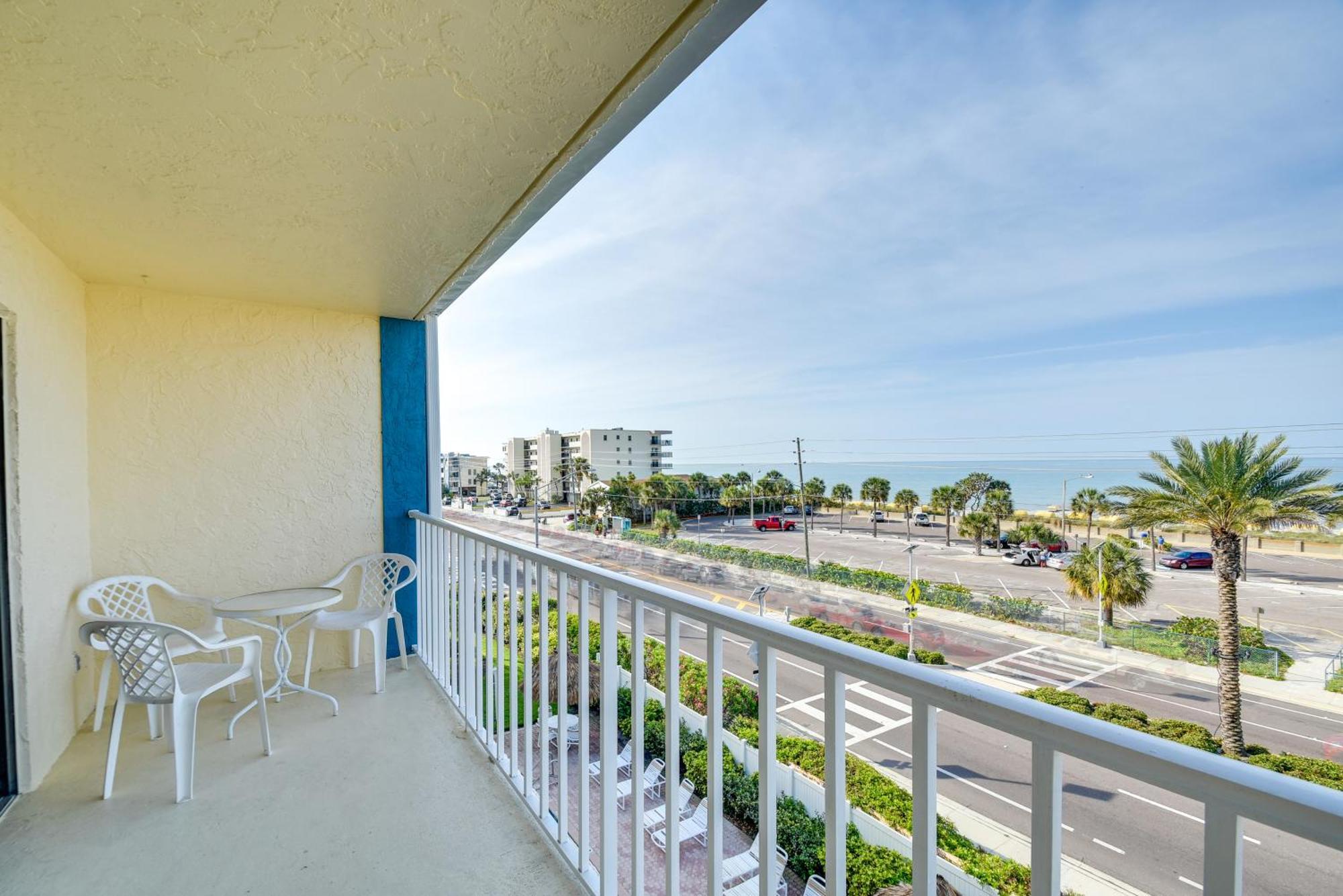 Coastal Condo With Balcony Walk To Madeira Beach! St. Pete Beach Εξωτερικό φωτογραφία