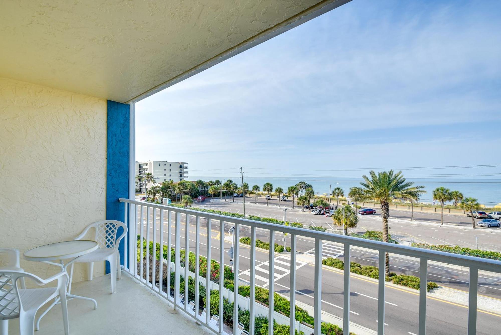 Coastal Condo With Balcony Walk To Madeira Beach! St. Pete Beach Εξωτερικό φωτογραφία