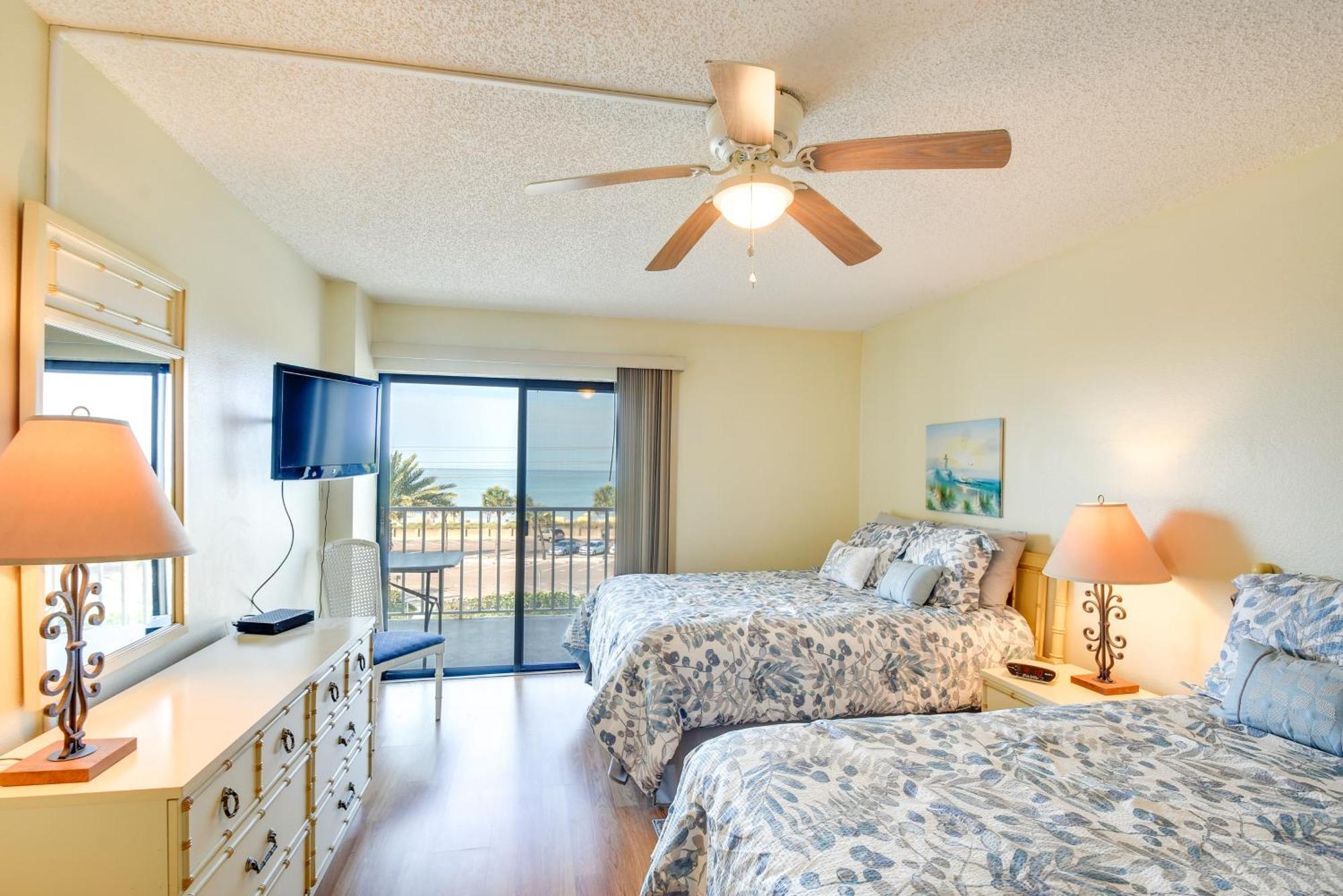 Coastal Condo With Balcony Walk To Madeira Beach! St. Pete Beach Εξωτερικό φωτογραφία