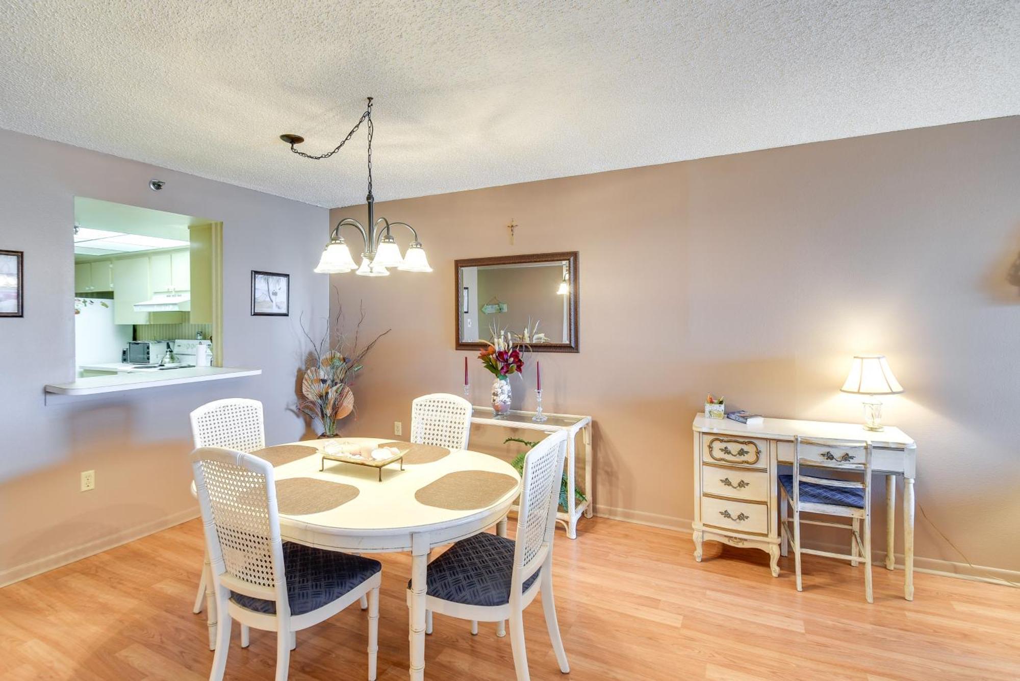 Coastal Condo With Balcony Walk To Madeira Beach! St. Pete Beach Εξωτερικό φωτογραφία